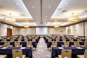 doubletree by hilton san diego bayside