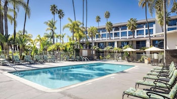 doubletree by hilton san diego bayside