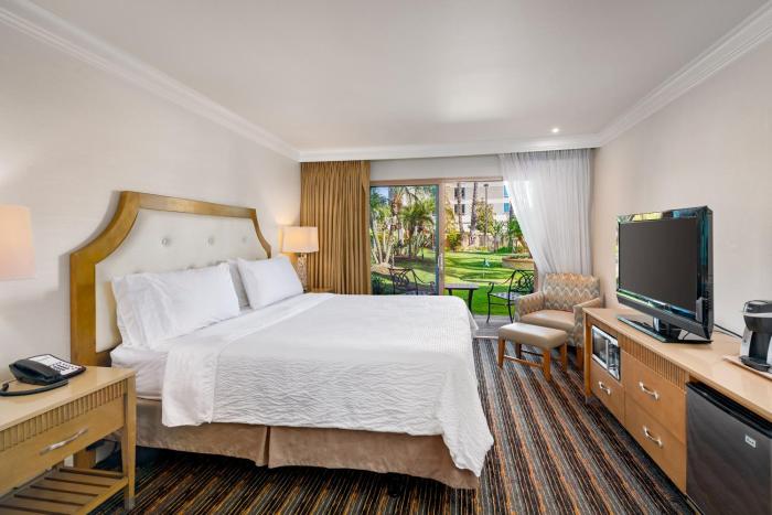 doubletree by hilton san diego bayside