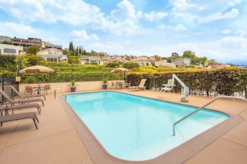 Holiday Inn Express Airport Old Town,San Diego>>Mission Hills,2.5 star