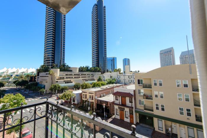 the horton grand downtown gaslamp quarter