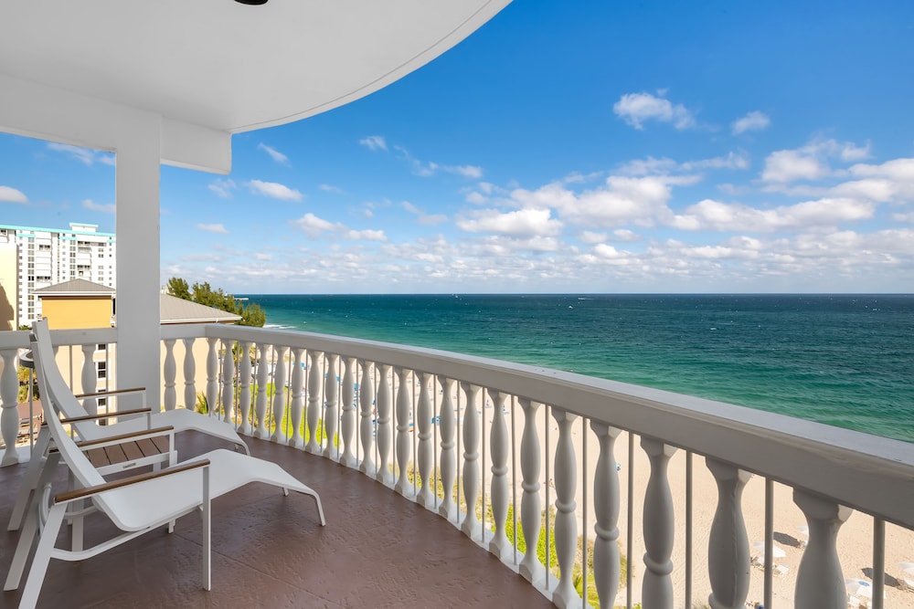 beachcomber resort and club