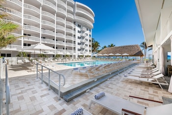 beachcomber resort and club