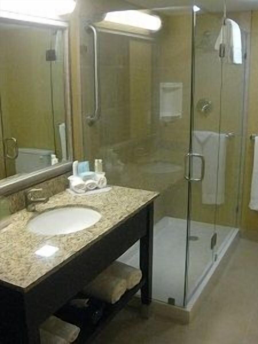 holiday inn express and suites hollywood ft lauder
