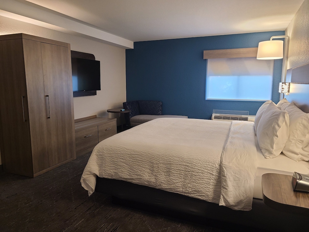holiday inn express and suites hollywood ft lauder