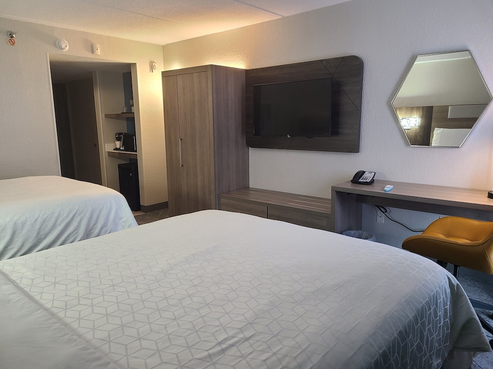 holiday inn express and suites hollywood ft lauder