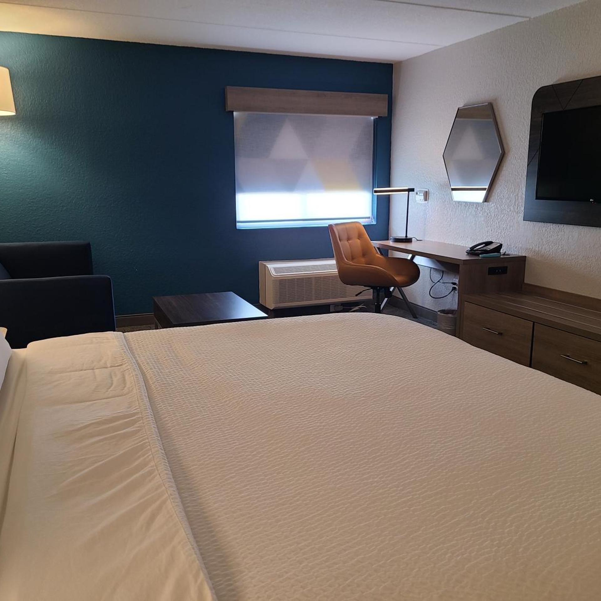holiday inn express and suites hollywood ft lauder