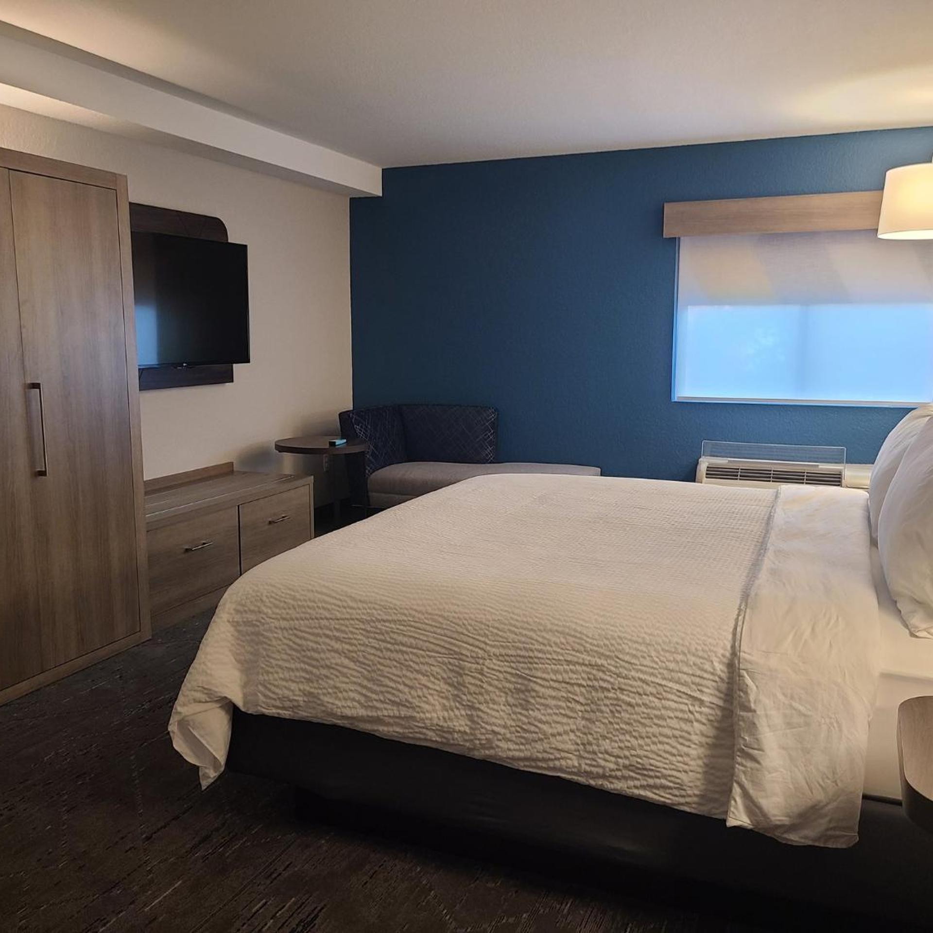 holiday inn express and suites hollywood ft lauder
