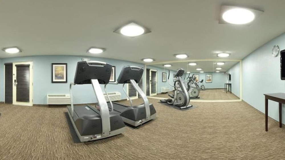 holiday inn express and suites hollywood ft lauder