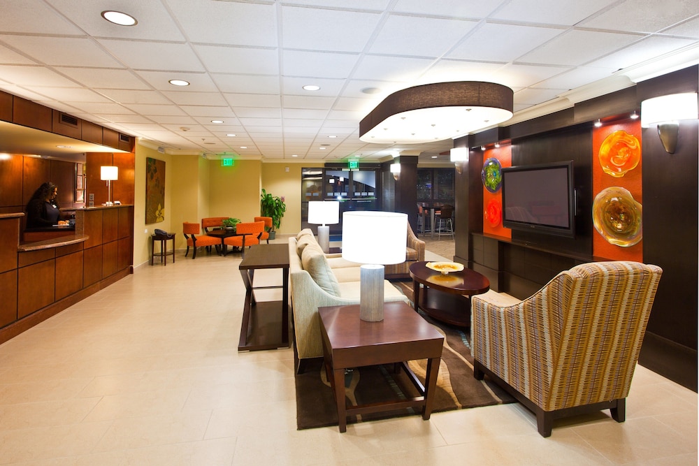 holiday inn express and suites hollywood ft lauder
