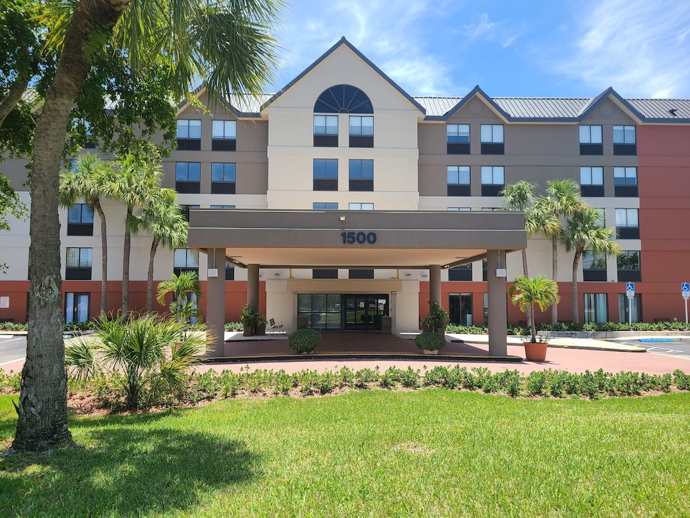holiday inn express and suites hollywood ft lauder
