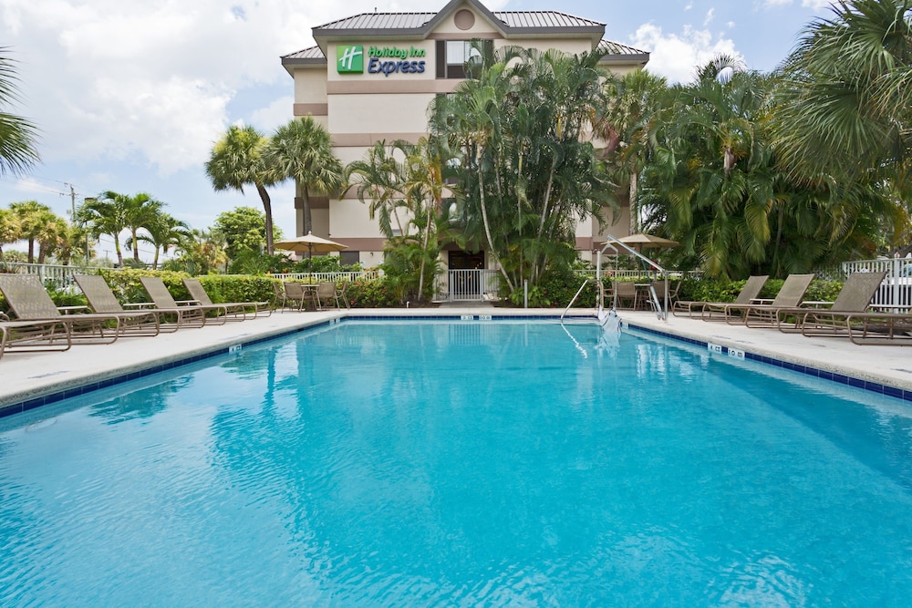holiday inn express and suites hollywood ft lauder
