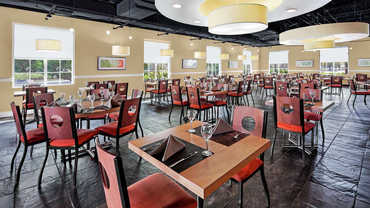 doubletree by hilton sunrise sawgrass mills