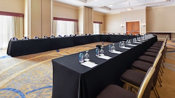 doubletree by hilton sunrise sawgrass mills