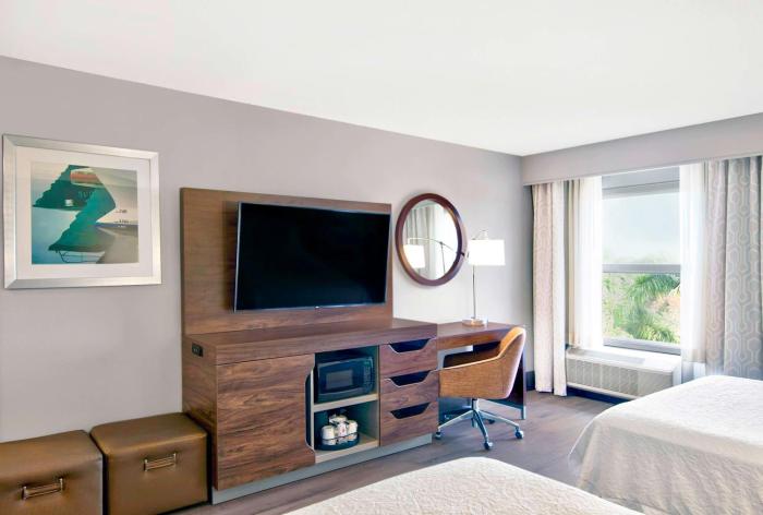 hampton inn ft lauderdale airport north cruise port