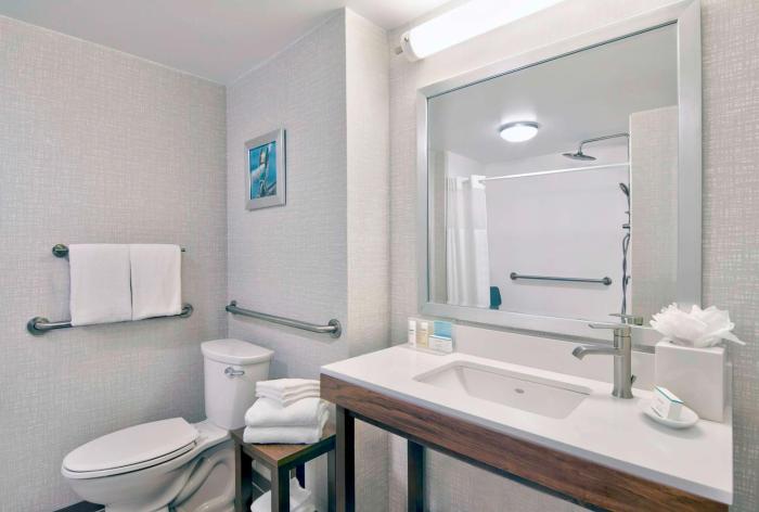 hampton inn ft lauderdale airport north cruise port