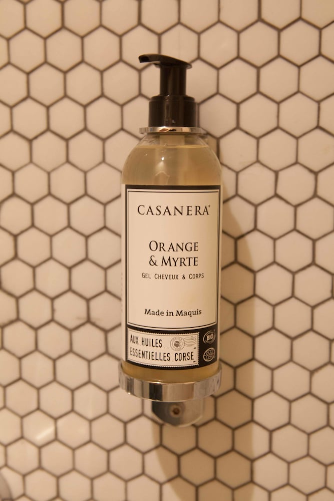 hotel montholon paris