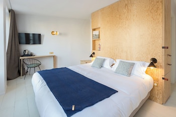 hotel montholon paris