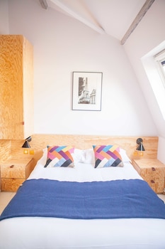 hotel montholon paris