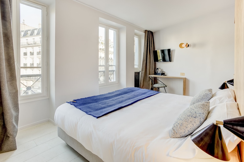 hotel montholon paris