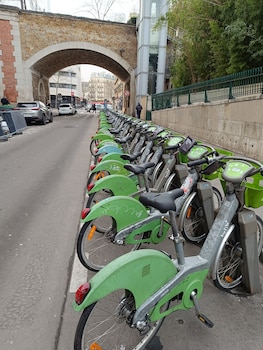 ibis styles paris nation cours de vincennes