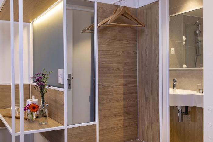 hotel paris louis blanc