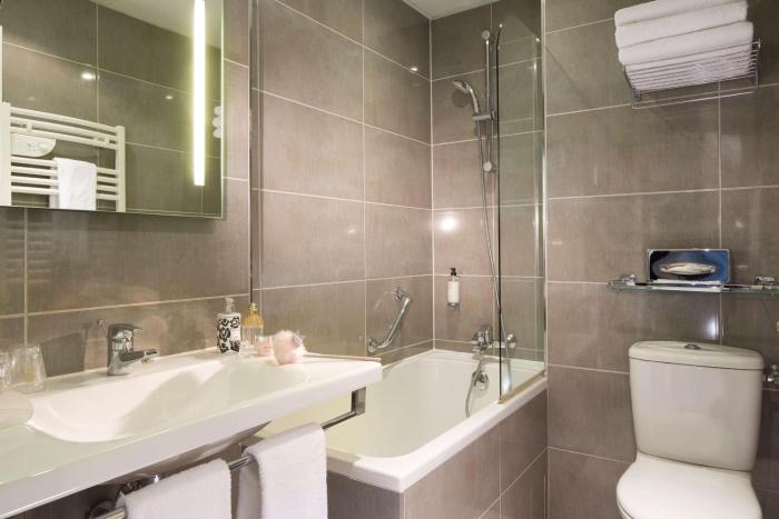 best western anjou lafayette opera