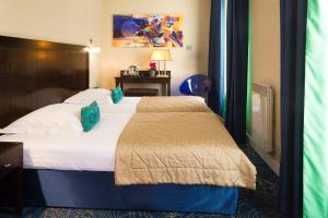 best western anjou lafayette opera