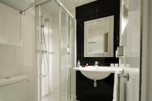 best western anjou lafayette opera