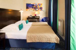 best western anjou lafayette opera