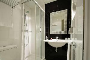 best western anjou lafayette opera