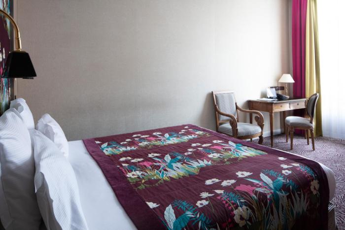 regents garden astotel