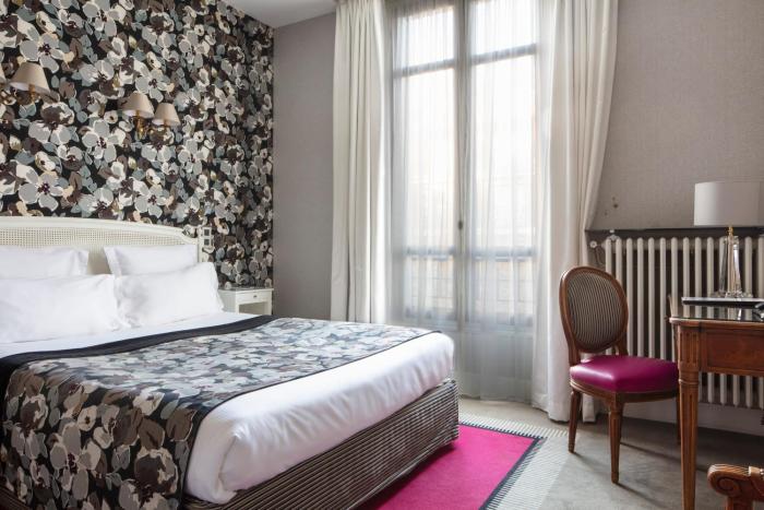 regents garden astotel