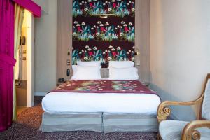 regents garden astotel