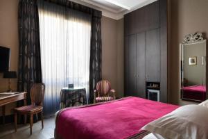 regents garden astotel