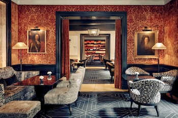 Pavillon De La Reine & Spa, Place Des Vosges,Paris>>Marais,5 star