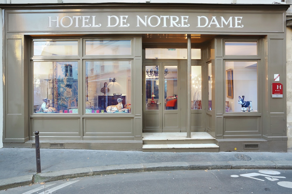 hotel de notre dame maitre albert