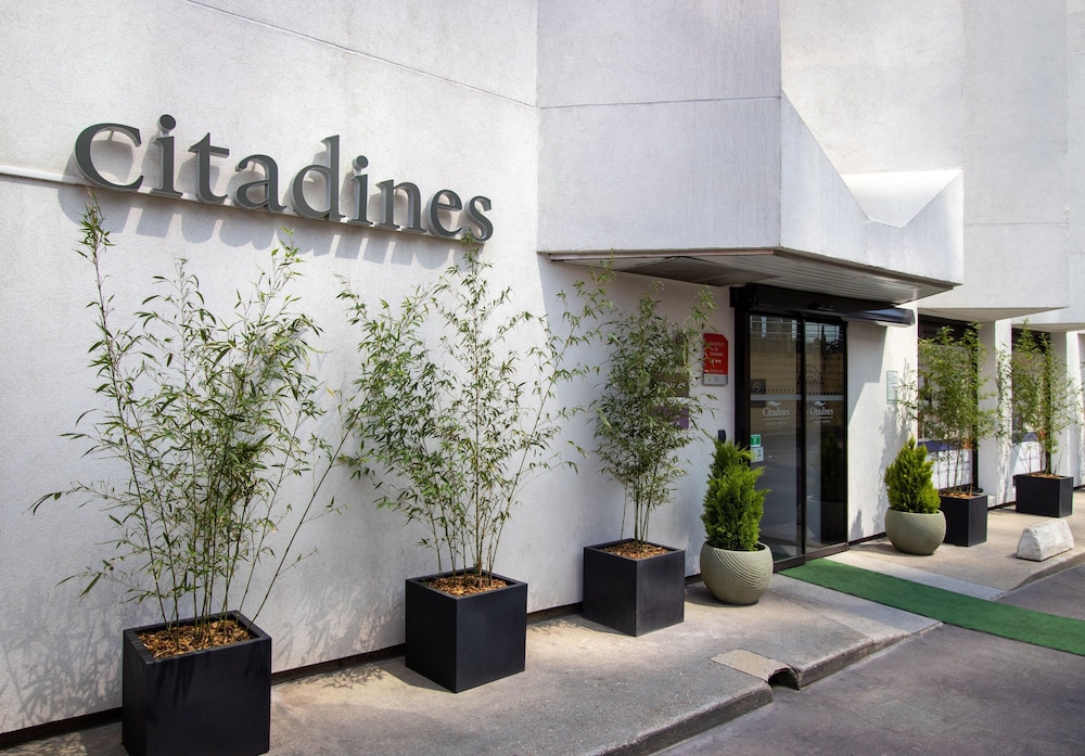 citadines la defense paris