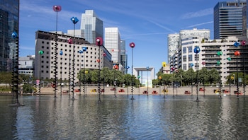 citadines la defense paris