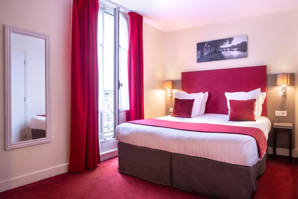 hotel aston