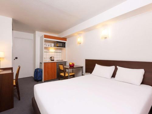 Adagio Access La Defense Leonard De Vinci [Ex-Citea],Hauts-De-Seine>>Courbevoie,3 star