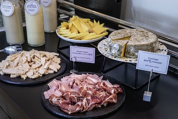 mercure paris porte dorleans hotel