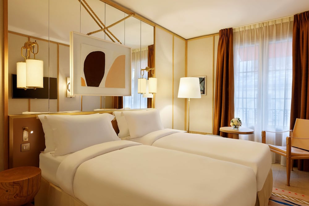 le belgrand hotel paris champs elysees tapestry by hilton