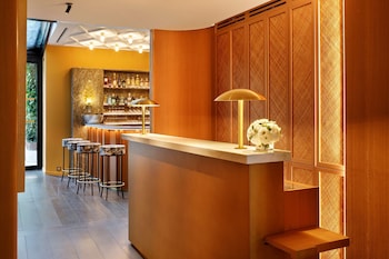 le belgrand hotel paris champs elysees tapestry by hilton