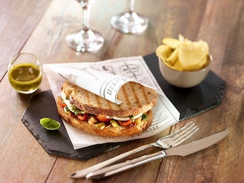 ibis paris rueil malmaison