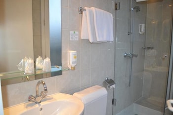 hotel williams opera adults only