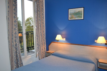 hotel williams opera adults only