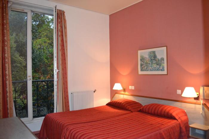 hotel williams opera adults only