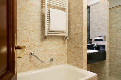 melia paris champs elysees