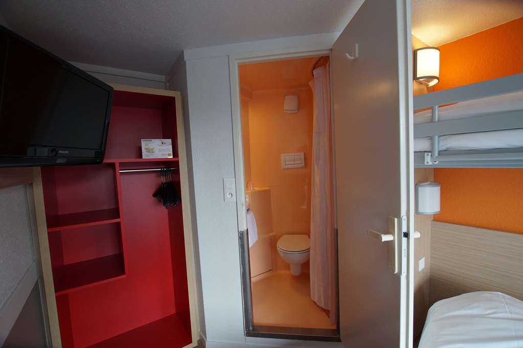 premiere classe saumur